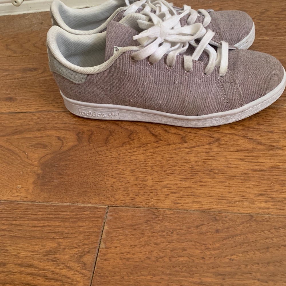Stan smith light purple sneakers